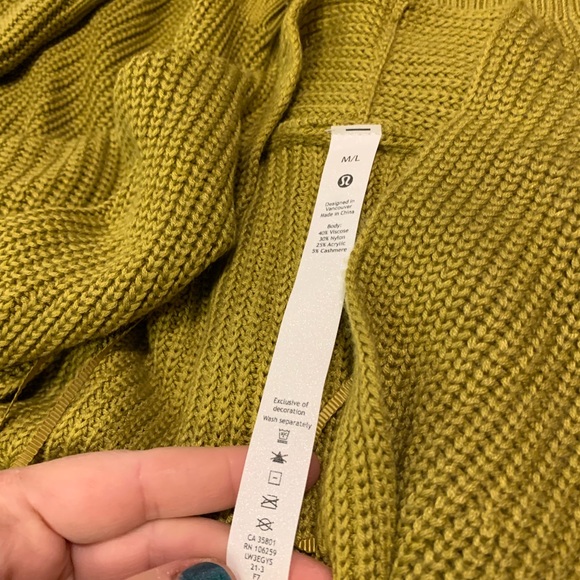Lululemon Cashlu sweater wrap cardigan NWT M/L - Picture 10 of 10